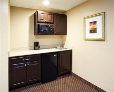 фото отеля Holiday Inn Express Hotel & Suites Mt Pleasant-Charleston