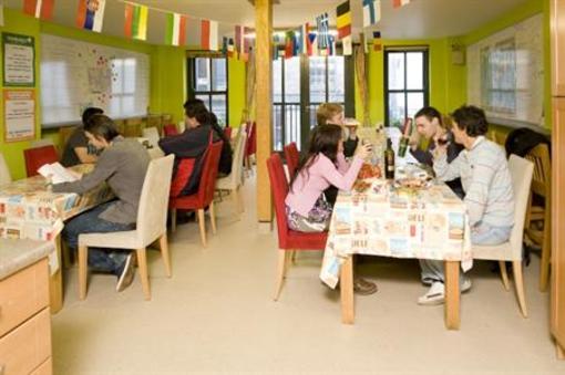 фото отеля Barnacles Quay Street House Hostel Galway