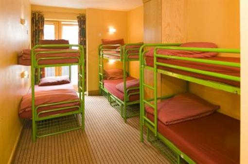 фото отеля Barnacles Quay Street House Hostel Galway