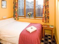 Barnacles Quay Street House Hostel Galway