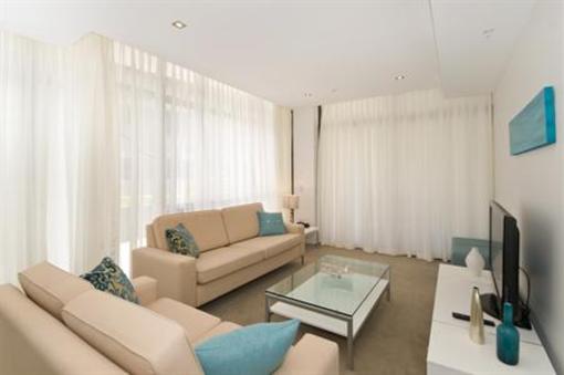 фото отеля Ambience Apartments On Burleigh Beach Gold Coast