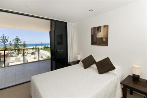 фото отеля Ambience Apartments On Burleigh Beach Gold Coast