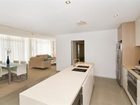 фото отеля Ambience Apartments On Burleigh Beach Gold Coast