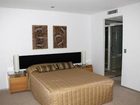 фото отеля Ambience Apartments On Burleigh Beach Gold Coast