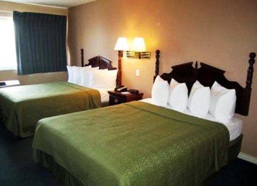 фото отеля Quality Inn Kamloops