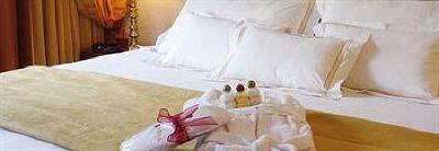 фото отеля Antara Hotel
