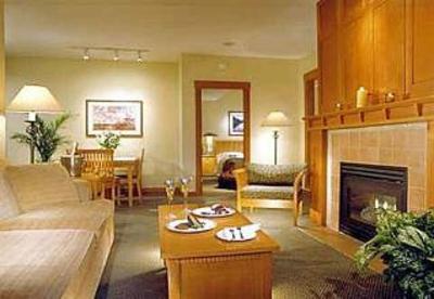 фото отеля Pan Pacific Whistler Mountainside