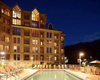 фото отеля Pan Pacific Whistler Mountainside