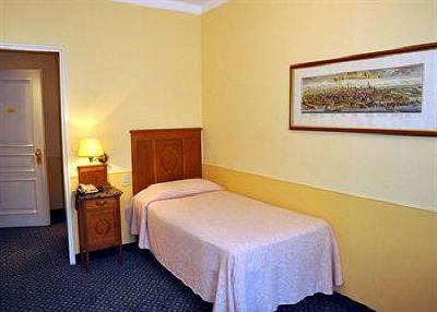 фото отеля Hotel Roma e Rocca Cavour
