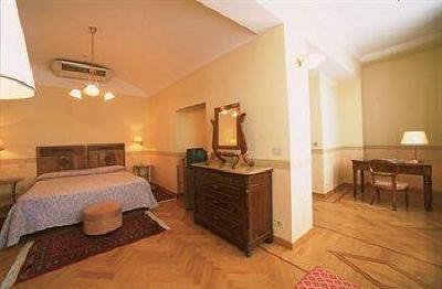 фото отеля Hotel Roma e Rocca Cavour
