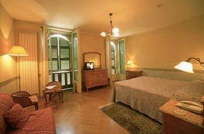 фото отеля Hotel Roma e Rocca Cavour