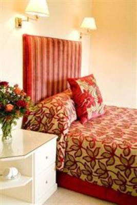 фото отеля Fayrer Garden House Hotel