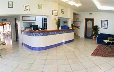 фото отеля Hotel Tourist Cefalu