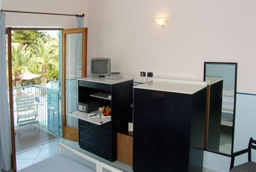 фото отеля Hotel Tourist Cefalu