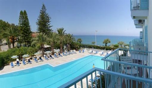 фото отеля Hotel Tourist Cefalu