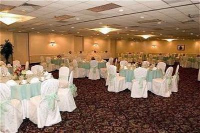 фото отеля Holiday Inn Cherry Hill