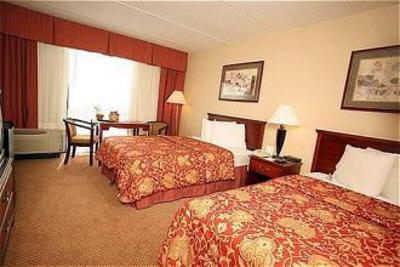 фото отеля Holiday Inn Cherry Hill