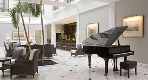 фото отеля The Tremont House A Wyndham Grand Hotel