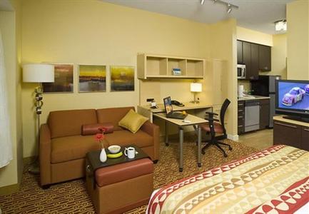 фото отеля TownePlace Suites Gilford