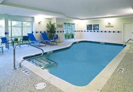 фото отеля TownePlace Suites Gilford