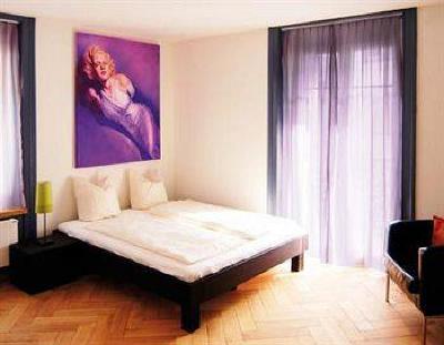 фото отеля Guesthouse Weststrasse Zurich