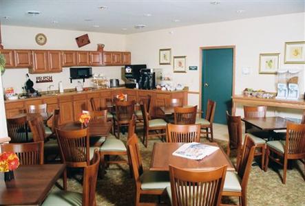 фото отеля Country Inn & Suites Iron Mountain