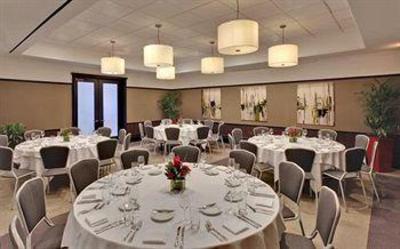 фото отеля Wyndham Blake Chicago