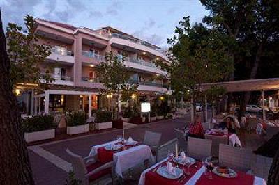 фото отеля The Maritimo Hotel