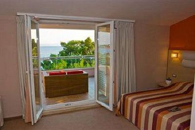 фото отеля The Maritimo Hotel