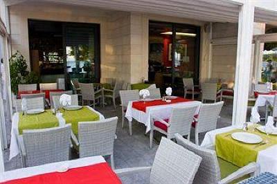 фото отеля The Maritimo Hotel