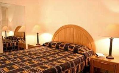 фото отеля Il Centro Apartment Suites