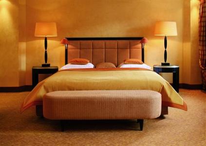 фото отеля Bayerischer Hof Hotel Munich