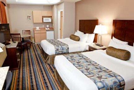 фото отеля Ramada Inn and Suites - Downtown Vancouver