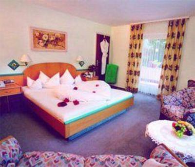 фото отеля Hotel Schnitzer Bad Wiessee