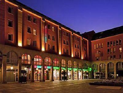 фото отеля Hotel Ibis Epernay Centre Ville