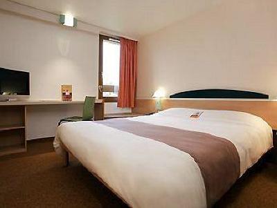 фото отеля Hotel Ibis Epernay Centre Ville