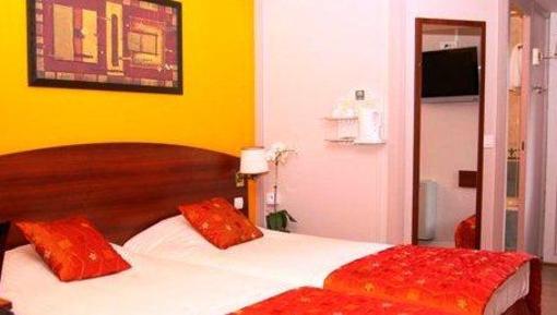 фото отеля Comfort Hotel Cachan