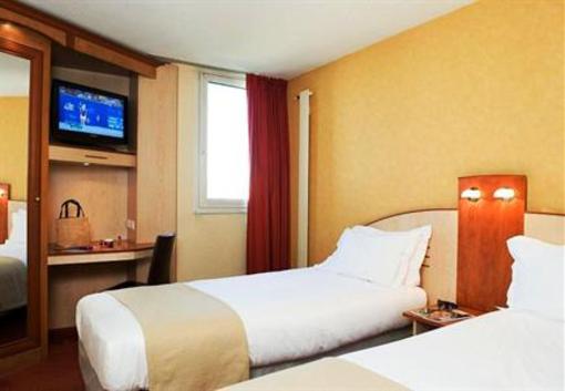 фото отеля Alliance Hotel Paris Porte Saint Ouen