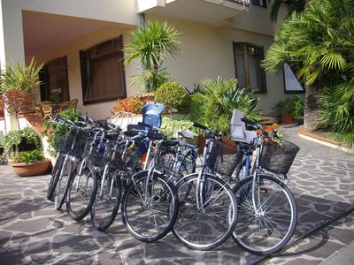 фото отеля Splendid Hotel Diano Marina