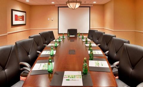 фото отеля Holiday Inn Lincoln - Downtown