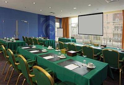 фото отеля Hotel Theater Figi