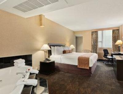 фото отеля Ramada Hotel Downtown