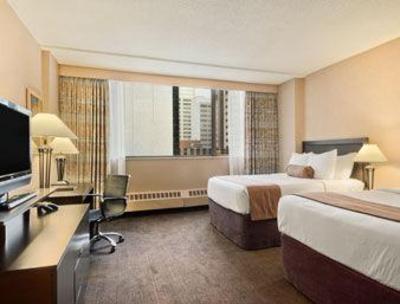 фото отеля Ramada Hotel Downtown
