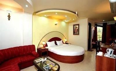 фото отеля TJS Royale Hotel New Delhi