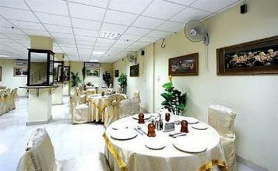 фото отеля TJS Royale Hotel New Delhi