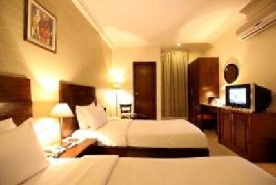 фото отеля Hotel Waves New Delhi