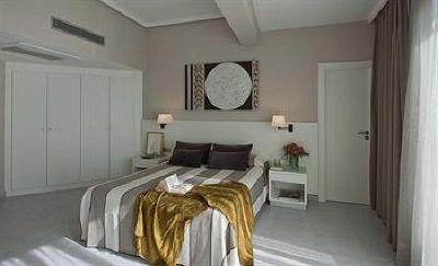 фото отеля Hotel Calipolis Sitges