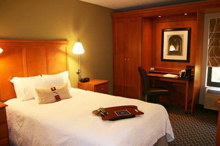 фото отеля Hampton Inn Detroit Northville