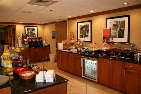 фото отеля Hampton Inn Detroit Northville