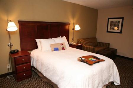 фото отеля Hampton Inn Detroit Northville